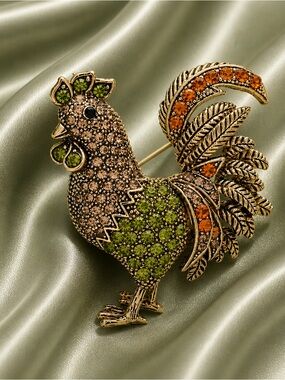 Hazel Crystal Rooster Gold Brooch